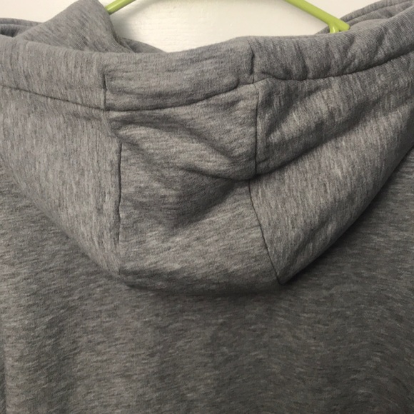 Gray sweater - Picture 5 of 5